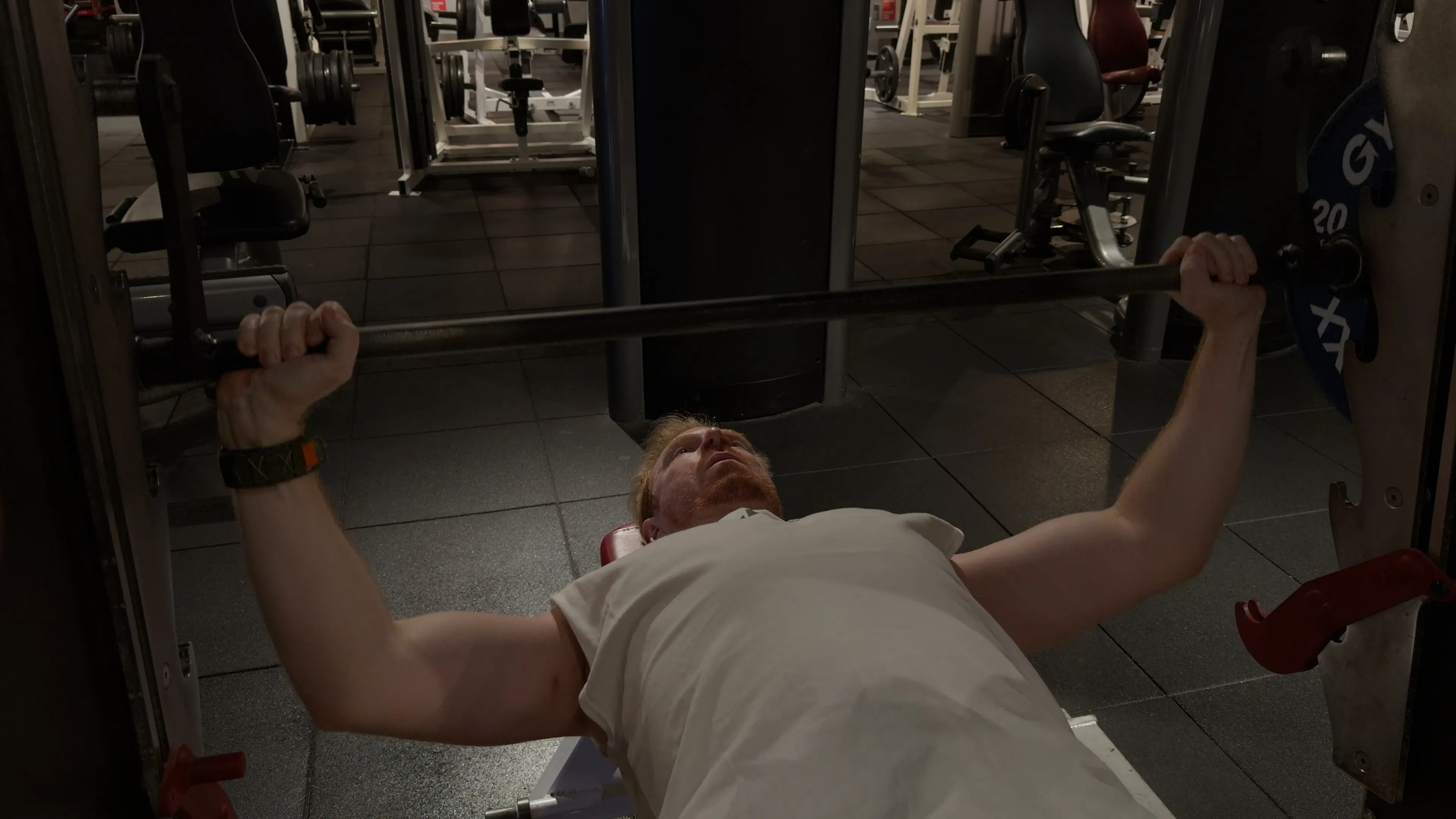 스미스 머신 벤치 프레스