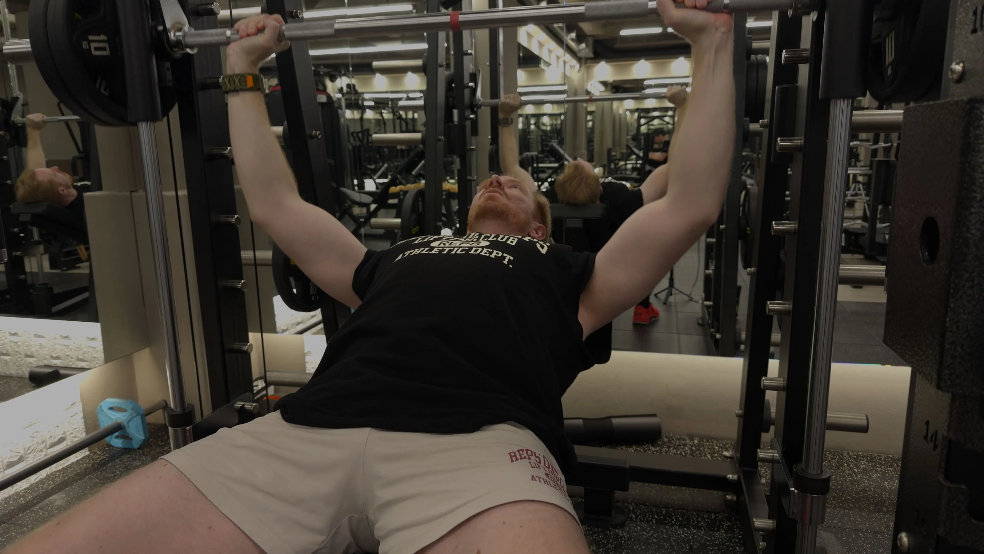 스미스 머신 벤치 프레스