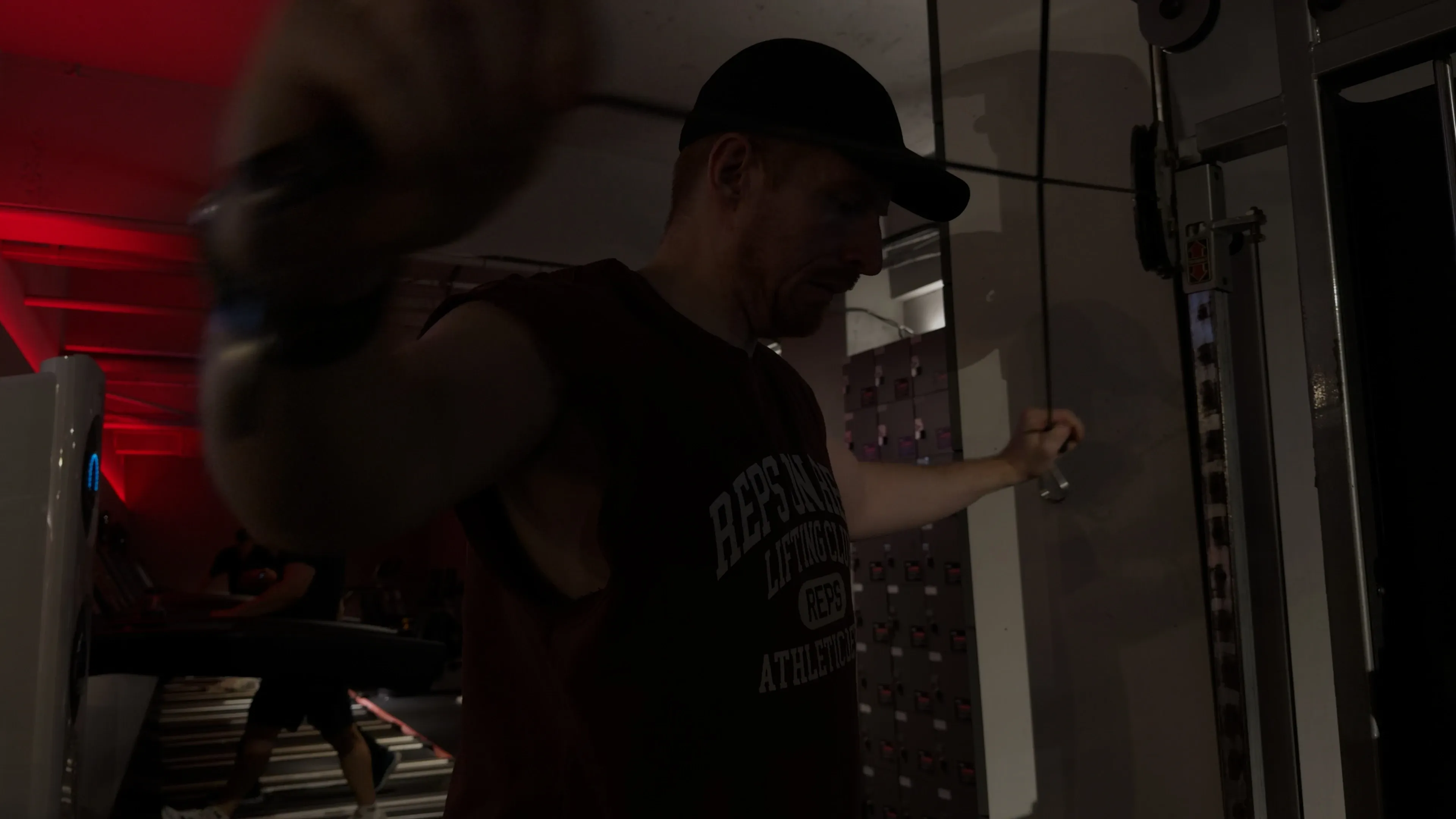 리어 델트 플라이